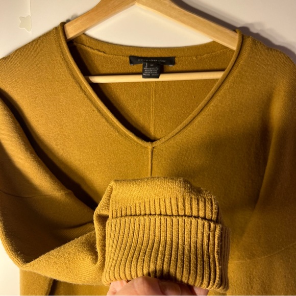 Beige Monochrome Fine Wool Sweater Cozy Warm for any occasion V-neck Long Sleeve - Picture 6 of 14